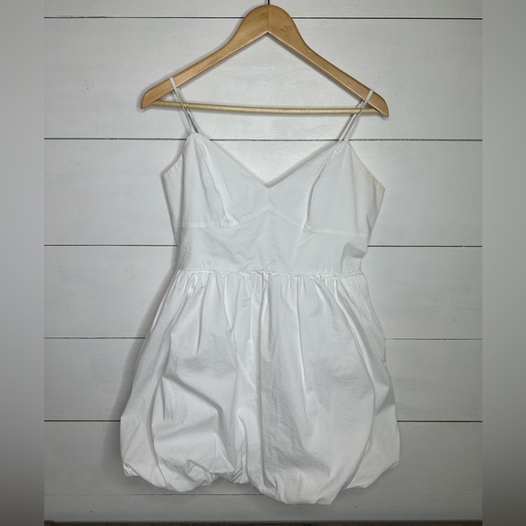 Express Poplin Mini Bubble White Spaghetti Strap V-Neck Dress - Picture 2 of 5